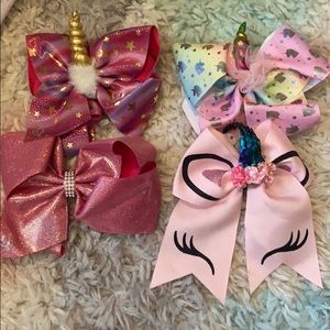 Pony tail bows